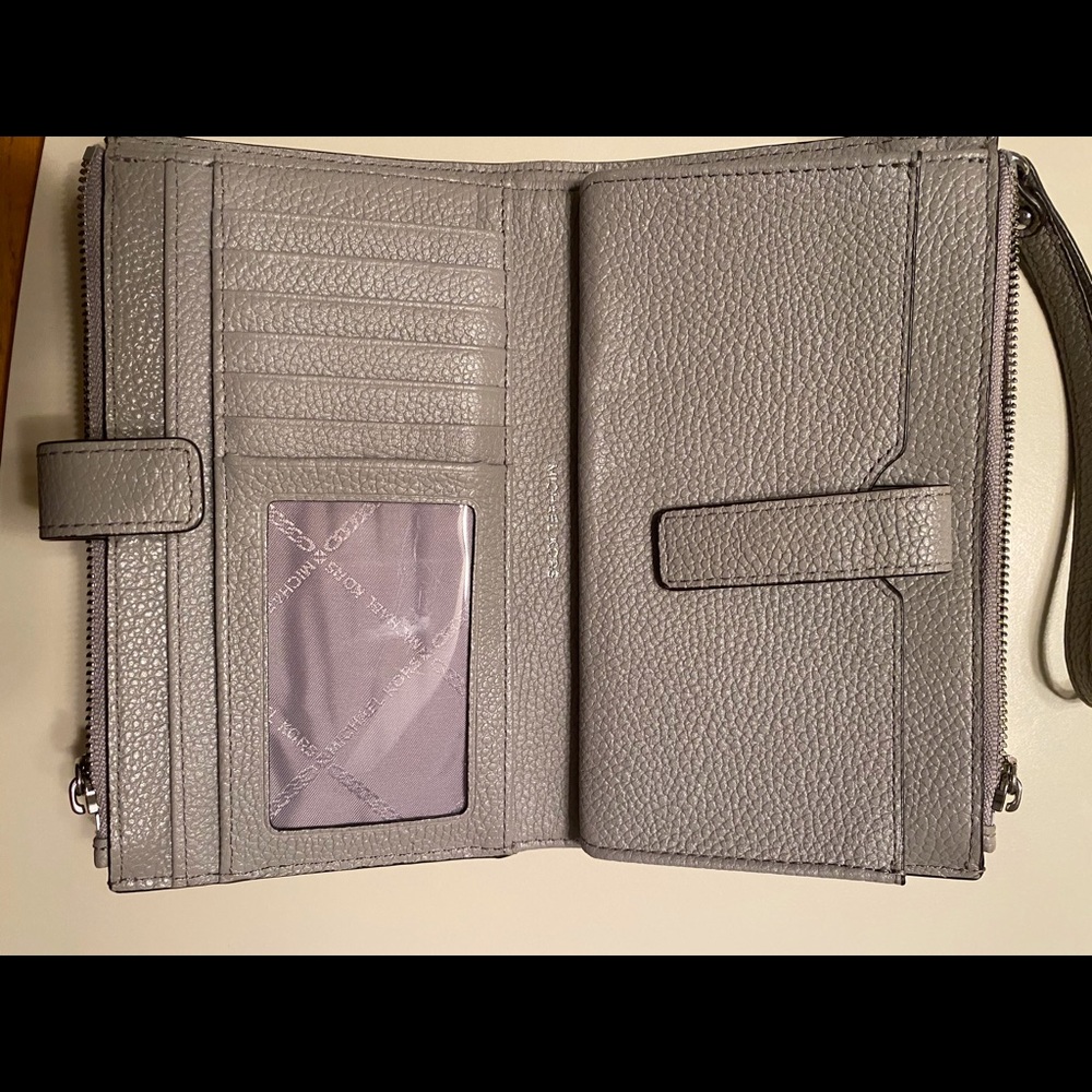 Michael Kors Jet Set Double Zip Wristlet